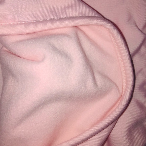 Pink crop top - Picture 2 of 2